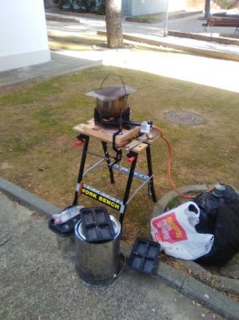 Hola amigos:
Vengo ya recargando desde hace algunos años. Me entretiene, preparo la munición a mi gusto, 161