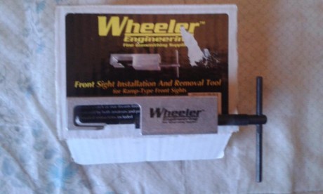 Vendo herramienta nueva que permite desplazar y  regular el punto de mira de los Máuser 98 y la mayoría 00