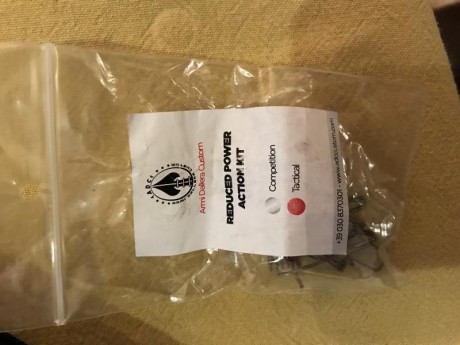 Hola, vendo Ar 15 marca ADC modelo M5, calibre 300 blk, longitud del cañon 12,5", recién adquirido 11