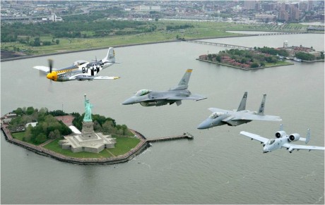 En este nuevo post, os pongo una nueva serie de imagenes de la celebracion del Memorial Day Air Show, 22