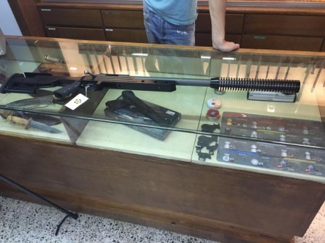 Venfo rifle remington con cañon bull barrel 6,5x284 montado, y cañon 308 win. Disparador de competicion 01