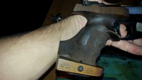 Vendo pistola benelli wold cup calibre 32 con cacha morini maletin cargador y herramientas originales, 10