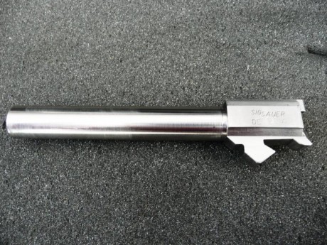 Un amigo me encarga que venda esta SIG SAUER P226 S, está casi perfecta, quitando algúna pequeña rayita. 61