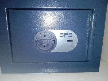 Vendo el lote completo o por separado
Todo se encuentra en Totana
Precios: walther 650€, CZ 75 280€ y 00