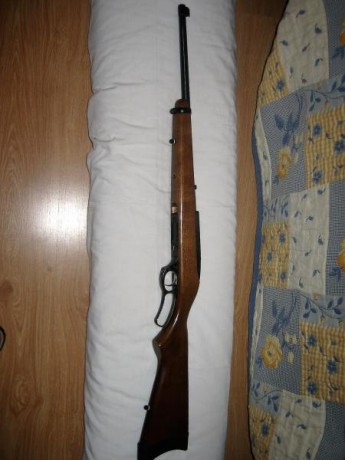 Hola.  Vendo este rifle, con cuatro cargadores de 4 disparos, cantonera de caucho y  la original, anillas 02