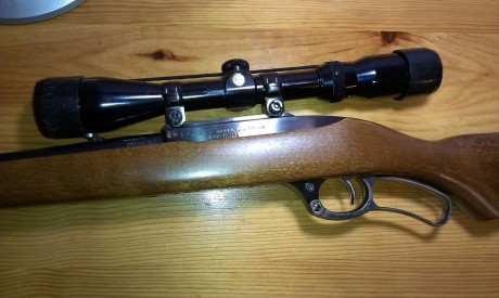 Hola.  Vendo este rifle, con cuatro cargadores de 4 disparos, cantonera de caucho y  la original, anillas 50