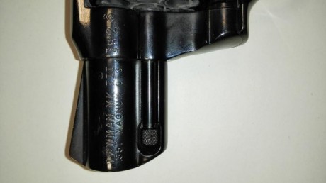 SE VENDE REVOLVER COLT DE 2", MODELO LAWMAN MKIII, CALIBRE 357, PERFECTO PARA DEFENSA PERSONAL. SOLO 01