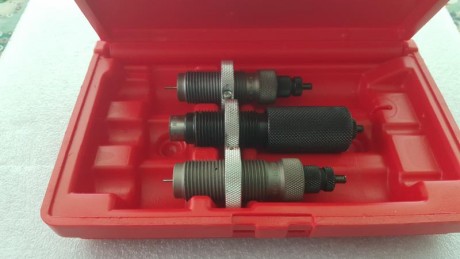 Se vende juego de dies  Foster 6mmbr
Muy poco uso.
Están en Barcelona.
90e Más envio 00