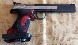 Hola, pongo a la venta pistola 22 Hammerlin X ESSEX en muy buen estado. el precio es 375€ . La pistola 00