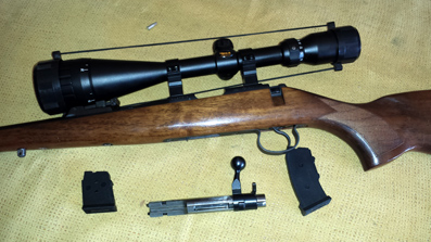 Hola de nuevo, ahora vendo una carabina CZ 452-2E ZKM (zurda) del calibre 22lr La carabina está bien cuidada, 00