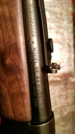 Vendo  un Winchester 94 del 44 magnum, lo uso para tiradas de Cowboy Shooting con munición del 44 special. 02
