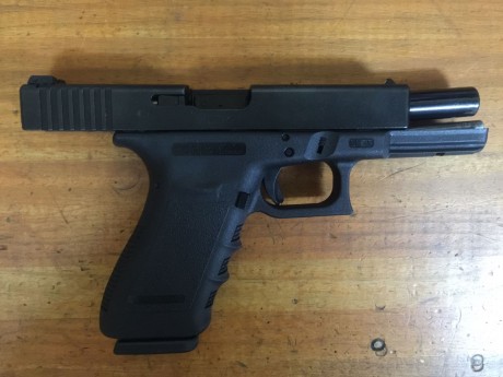 Vendo pistola Glock modelo 21 del calibre .45 ACP en estado inmejorable.Muy precisa y fiable. Es en tamaño 00