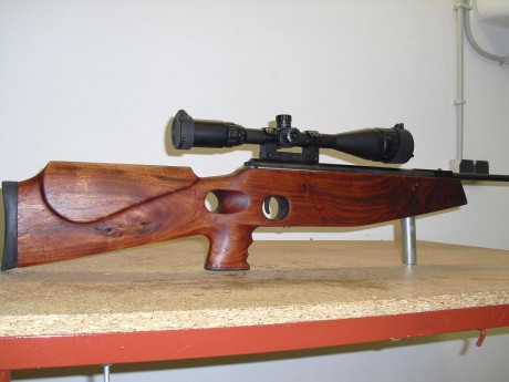 Bueno despues de acabar la culata para el mauser,estaba un poco aburrido y me dispuse a ponerle una culata 61