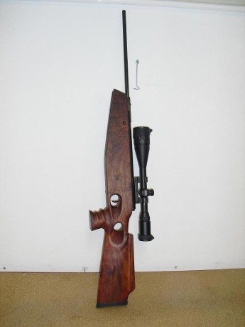 Bueno despues de acabar la culata para el mauser,estaba un poco aburrido y me dispuse a ponerle una culata 70