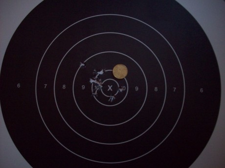 LA IDEA ES SUBIR FOTOS DE LOS MEJORES GRUPOS DE 5 DISPAROS LOGRADOS CON VUESTROS RIFLES.
Esto es a 150 111