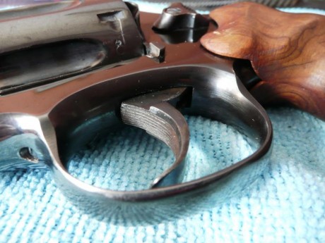 Vendo este magnífico revolver, funciona perfectamente tiene muy pocos disparos, aún cuesta sacar las vainas 11