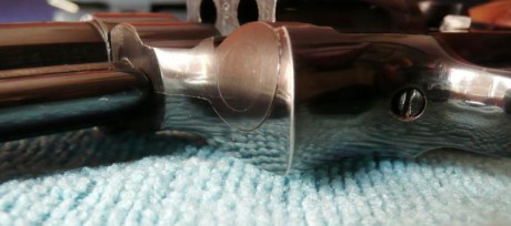 Vendo este magnífico revolver, funciona perfectamente tiene muy pocos disparos, aún cuesta sacar las vainas 21