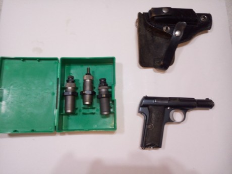 Se vende o se cambia por rifle de avancarga, pistola Astra 300 Purito del 9c o 380acp con su funda original 01