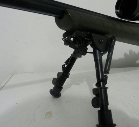 Un amigo me pide que ponga en venta su rifle. Es un remington 700 tactical long range en calibre 300 win.mag
 00