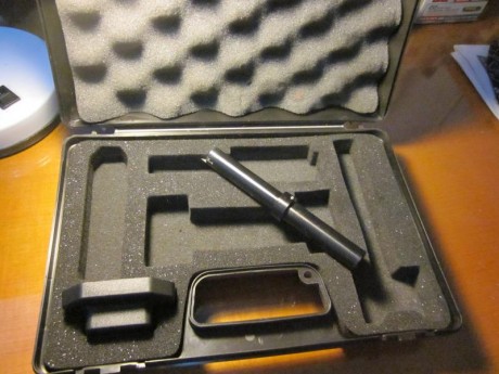 Buenas.
Pongo a la venta, una pistola calibre 22 de la marca Hammeli,modelo SP20  RRS,la empuñadura puede 10