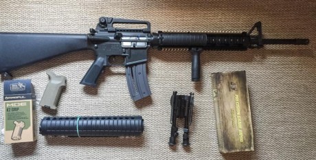 Carabina Colt-Walther AR15 calibre 22lr. Guiada con licencia E. 
El arma se encuentra en Madrid, donde 02