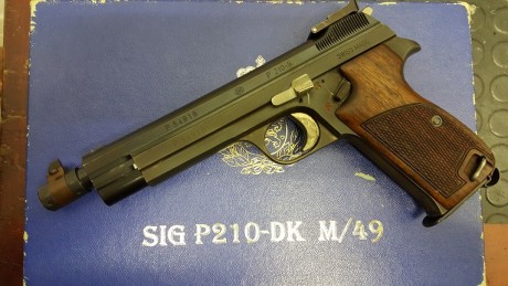 Pongo a la venta SIG P210-5 de 6", era de un compañero del foro. Es una maravilla, precisión absoluta, 01