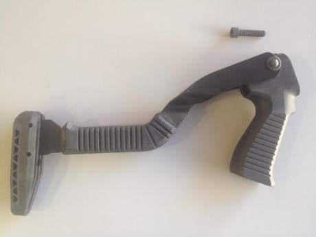 VENDO esta culata Plegable/Retractil para escopeta Stinger.
Corresponde a una Modelo Tactical, aunque 00