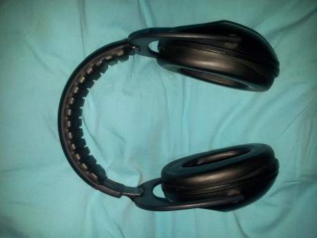 Vendo 2 cascos de tiro.
Marcas Pelcor y Frankonia.
25€ los dos.
Gastos de envio incluidos.
Estan en Zaragoza 11