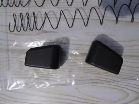 Vendo prolongadores ( +4 cartuchos ) para HK P-30. 

Aumentan la capacidad hasta los 19 cartuchos, con 01