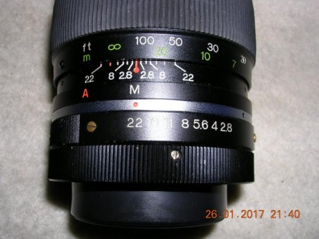 Un buen amigo me ha dicho que le ponga a la venta estos dos objetivos de cámara fotográfica, están nuevos 40