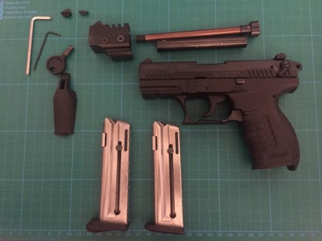Vendo walther P22, cal. 22 con cañon corto y cañon largo. Dos cargadores, maletin y manual. Ideal para 00