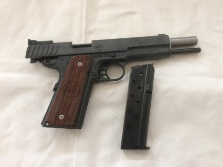Vendo STI Trojan 9 mm 6" por no usar.
Muy buen estado como se puede apreciar en las fotos. Muy pocos 00