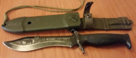 Pongo a la venta mi oso negro comprado en el año 90, la verdad que esta currado,  le he dado su buen uso. 00