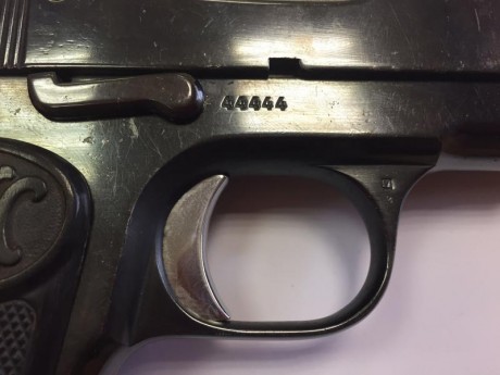  VENDIDA 

Vendo pistola Browning FN, modelo 1903, calibre 9mm. L. Es una arma patentada en 1903 por John 01