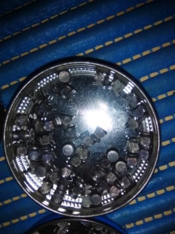 Hola buenas , pues eso que tengo otra remesa de balines gamos unas 300 o 400 cajas de balines gamo, de 140