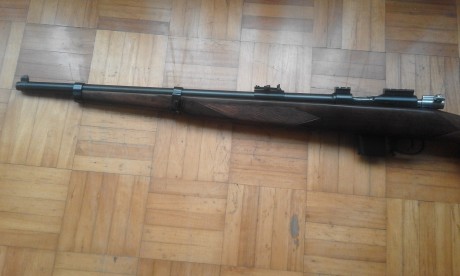 Carabina Destroyer del calibre 9 Largo, recién restaurada por un armero en Éibar, madera lacada, barnizada 10