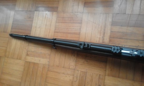 Carabina Destroyer del calibre 9 Largo, recién restaurada por un armero en Éibar, madera lacada, barnizada 21