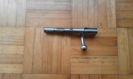 Carabina Destroyer del calibre 9 Largo, recién restaurada por un armero en Éibar, madera lacada, barnizada 52