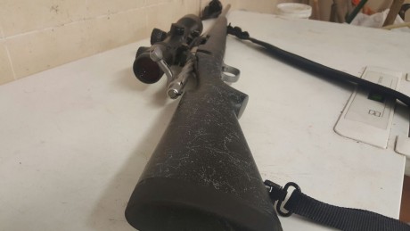 Un amigo me ha pedido que le anuncie este rifle, es un Remintong Alaska Titaniun en calibre 300W. el rifle 00