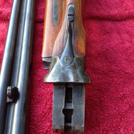 Un amigo me pide que ponga este anuncio de venta de una mekel-Sulh del 12-70,es el modelo 127,es una escopeta 40