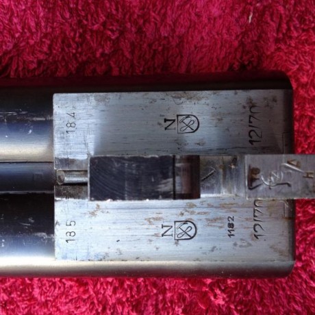 Un amigo me pide que ponga este anuncio de venta de una mekel-Sulh del 12-70,es el modelo 127,es una escopeta 52