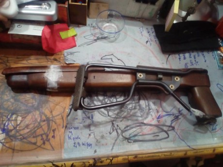 Hola vendo culata paracaidista de la M1 carabine    275€ más portes fotos en breve 31