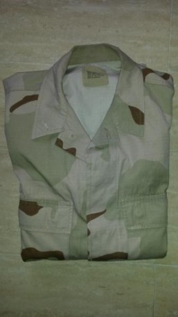 Chaqueta uniforme M65 DESIERTO AMERICANA. TALLA MEDIUN-LONG. De la guerra del Golfo. Para coleccionistas.

Usada 00