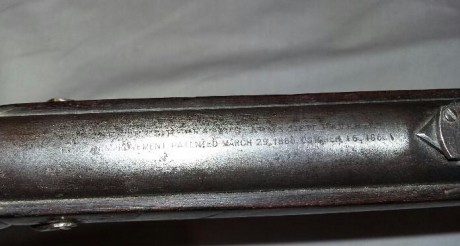 Buenas,
¿podriais ayudarme a identificar esta arma por sus marcas? Lo anuncian como un winchester 1873 00