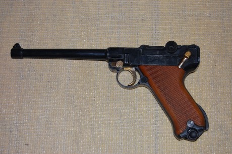 Buenas tardes compañeros,aunque aparezca que me registrado hoy,llevo ya algunos años registrado  en armas.es,pero 12