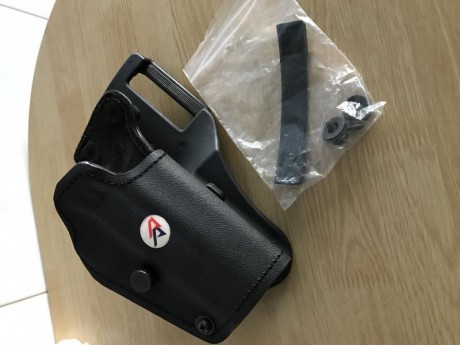 Hola. Vendo esta funda double alpha para la cz 75 sp-01 shadow, aunque supongo q valdra para otros modelos 01