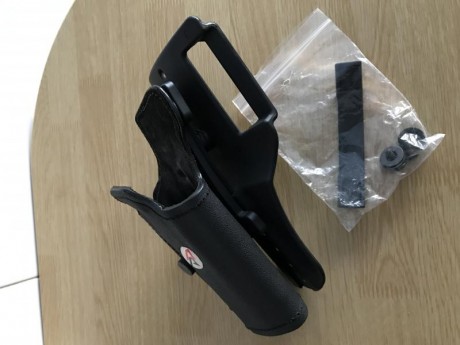 Hola. Vendo esta funda double alpha para la cz 75 sp-01 shadow, aunque supongo q valdra para otros modelos 00