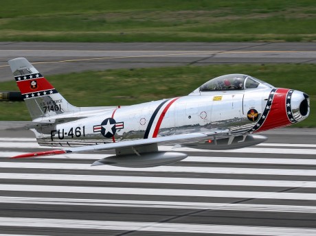 Pues eso, en este hilo pretendo deleitaros como amantes de los aviones de combate que sois muchos, con 171