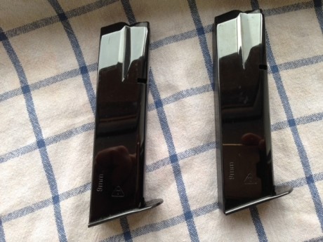 Vendo 2 cargadores Tanfoglio de 9mm Ultra mach con 17 balas de capacidad practicamente nuevos, valen tambien 01