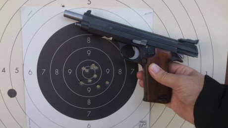 Sin lugar a dudas la pistola 9mm mas precisa de todos los tiempos es la SIG P210. Es imbatible en precisión 91